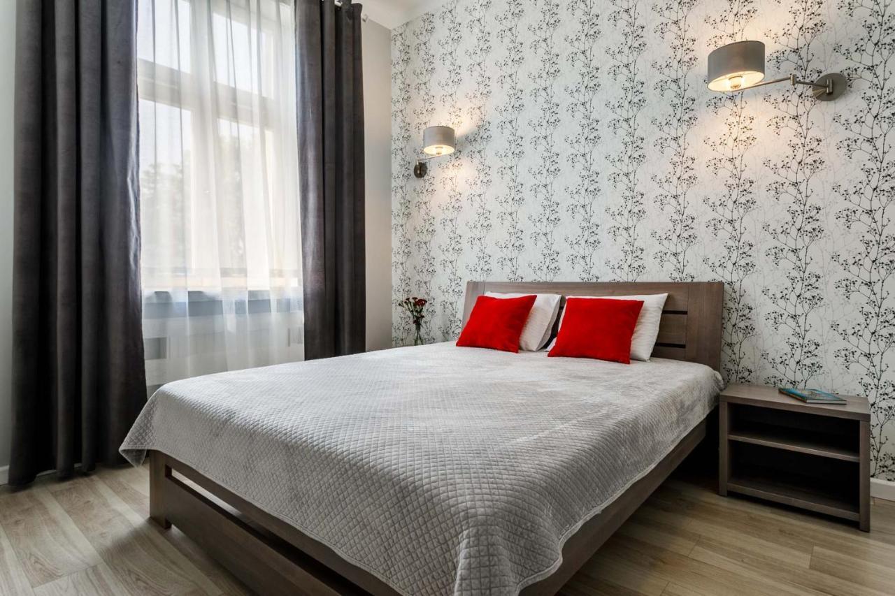 My - Topolowa 8 * Krakau